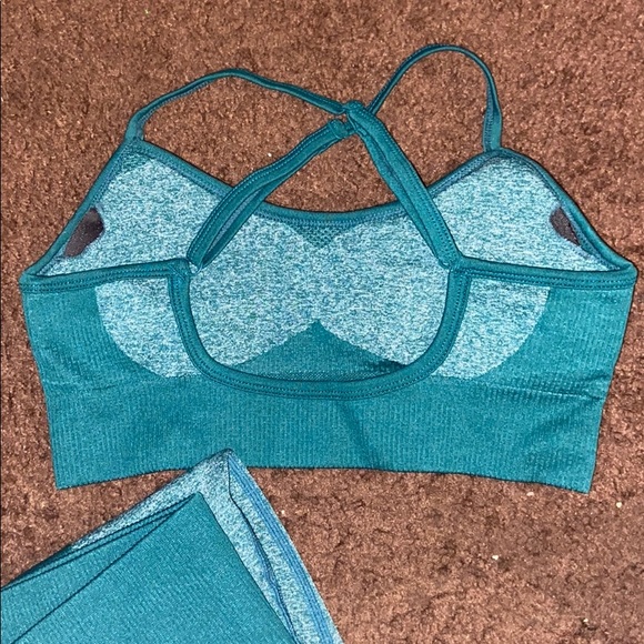 Activewear Set - Picture 3 of 3